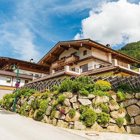 Haus Sabrina - Ferienwohnungen Saalbach-Hinterglemm Kültér fotó