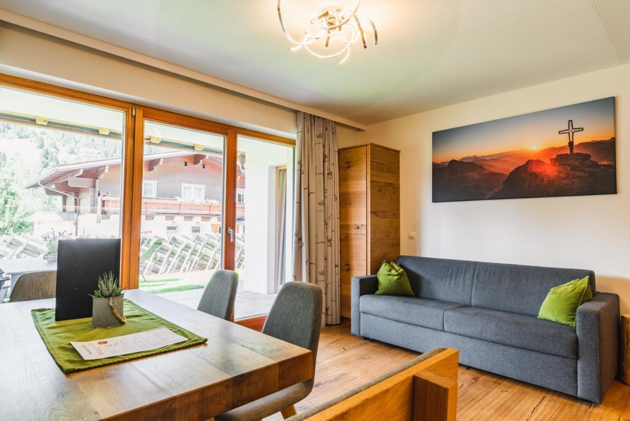 Haus Sabrina - Ferienwohnungen Saalbach-Hinterglemm Kültér fotó